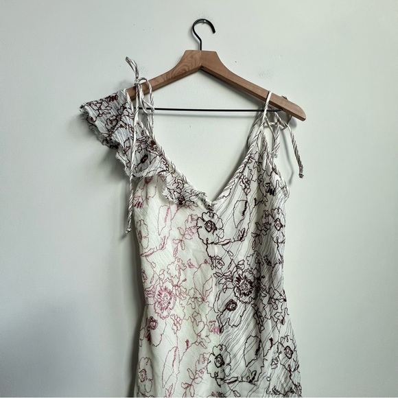 Aritzia Wilfred Lelaina Mini Dress Mauve Mousse Java Embroidered Floral Flounce - Picture 3 of 15